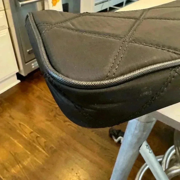 NWOT Steve Madden wristlet black quilted with silver hardware. - Picture 6 of 14